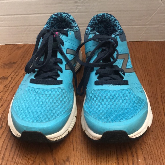 NB Cush Sneakers Sz 8.5 ....WE771lb2 - Picture 3 of 8